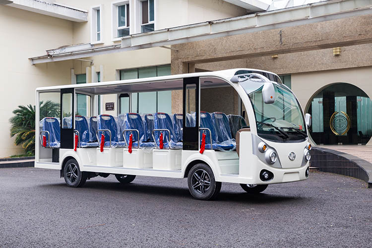 18座電動(dòng)觀光車(chē) 18座電動(dòng)觀光車(chē)