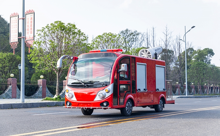2座除塵車，道路降塵霧炮車